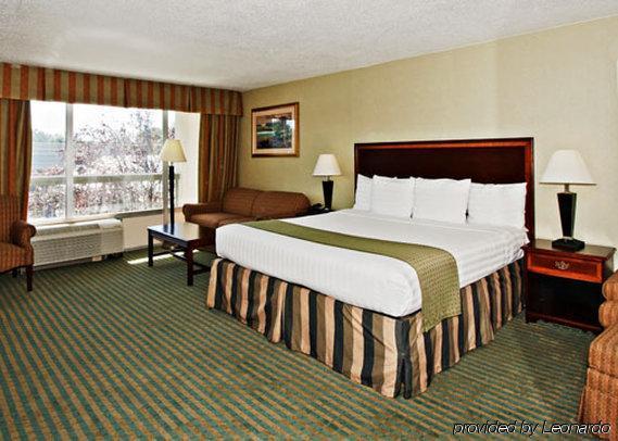 Clarion Inn Fredericksburg Room photo